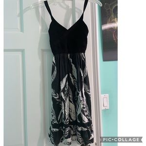 XS BEBE BLACK PALM/ BANDAGE DRESS